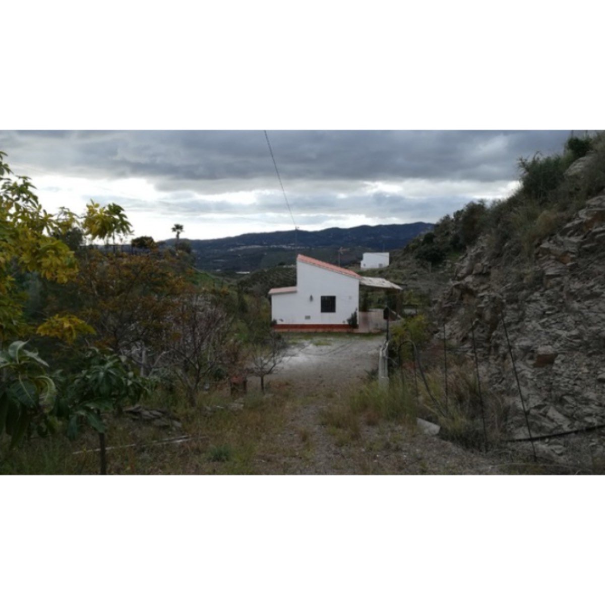 CASITA ACOJEDORA EN VELEZ