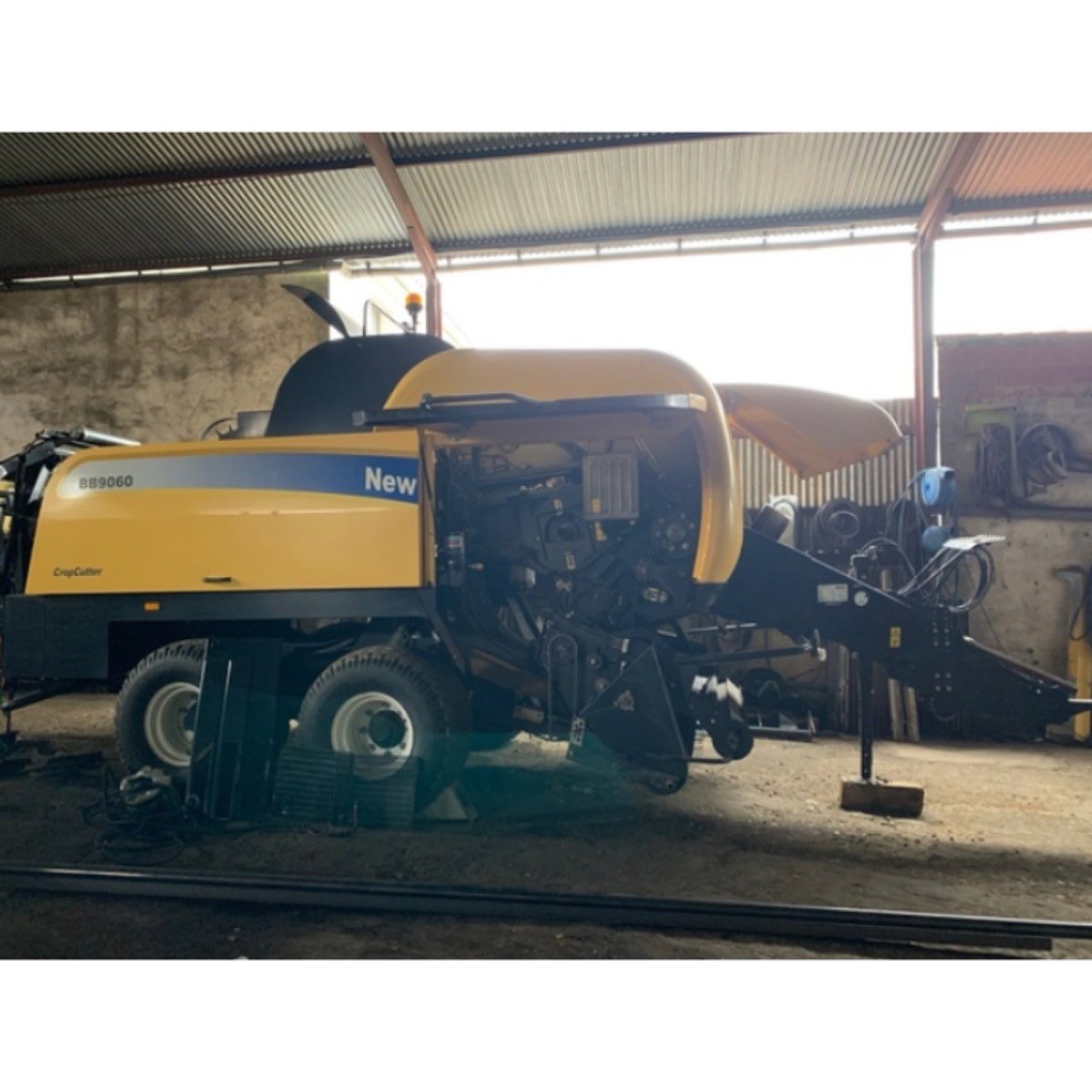 EMPACADORAS NEW HOLLAND Y CASE LBX