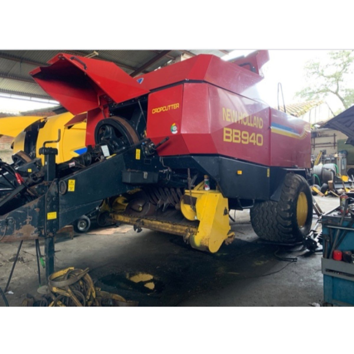 EMPACADORAS NEW HOLLAND Y CASE LBX