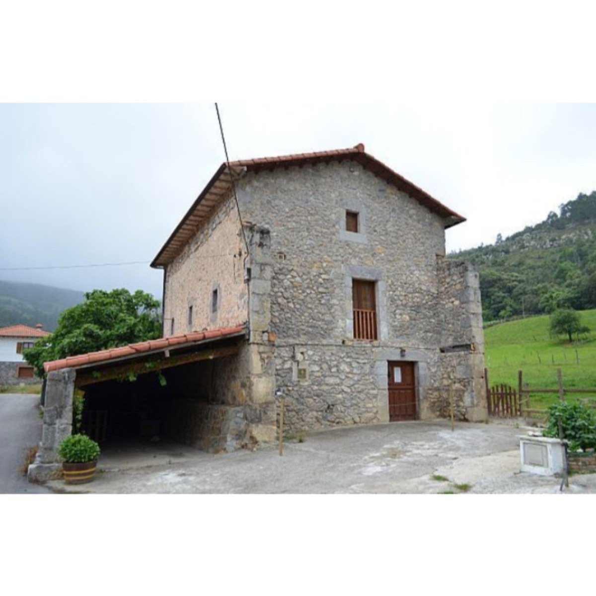CASA RESTAURADA IDEAL PARA TURISMO RURAL