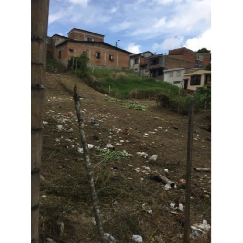 Vendo lote de 1700 metros en el alto de las palmas