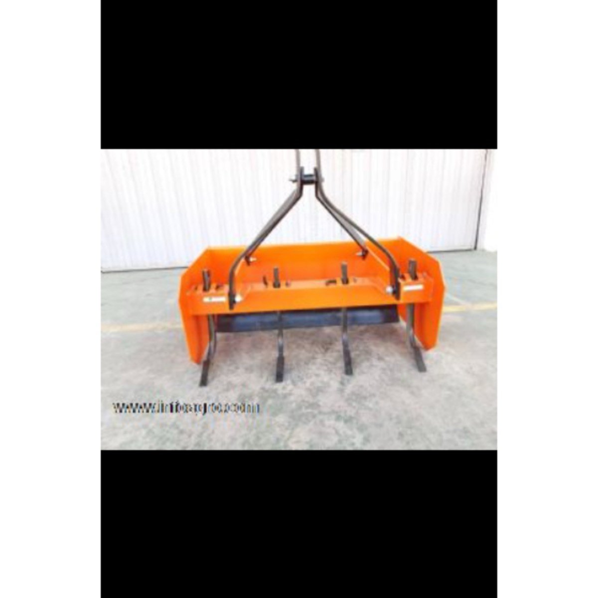 Se vende caja subsolador para mini tractores