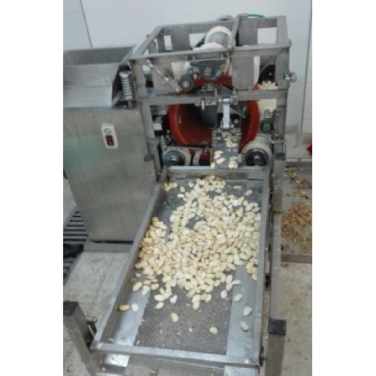 Se vende maquina peladora de habas y granos
