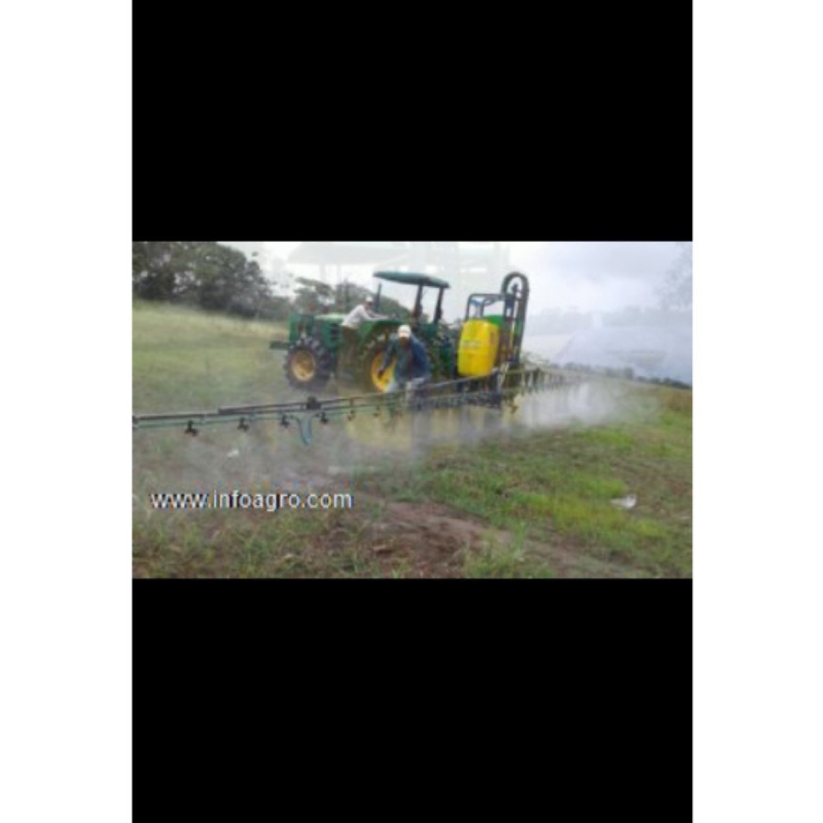 Se vende tractor jd6125d, rastra 26 disco