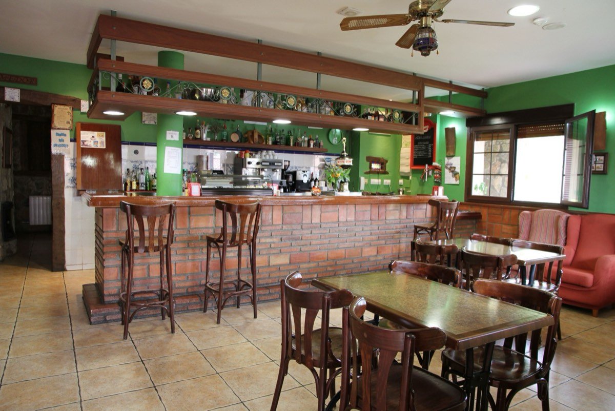 bar