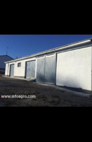 Se vende finca con nave y casa