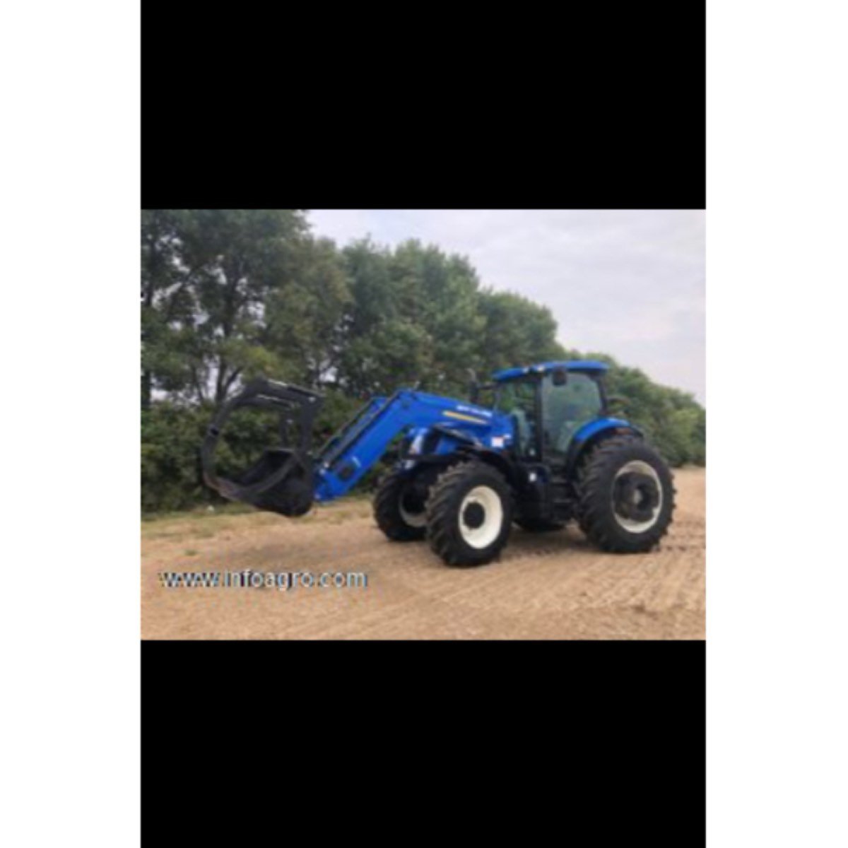 Se vende tractor t7-235 new holland mfwd 2014