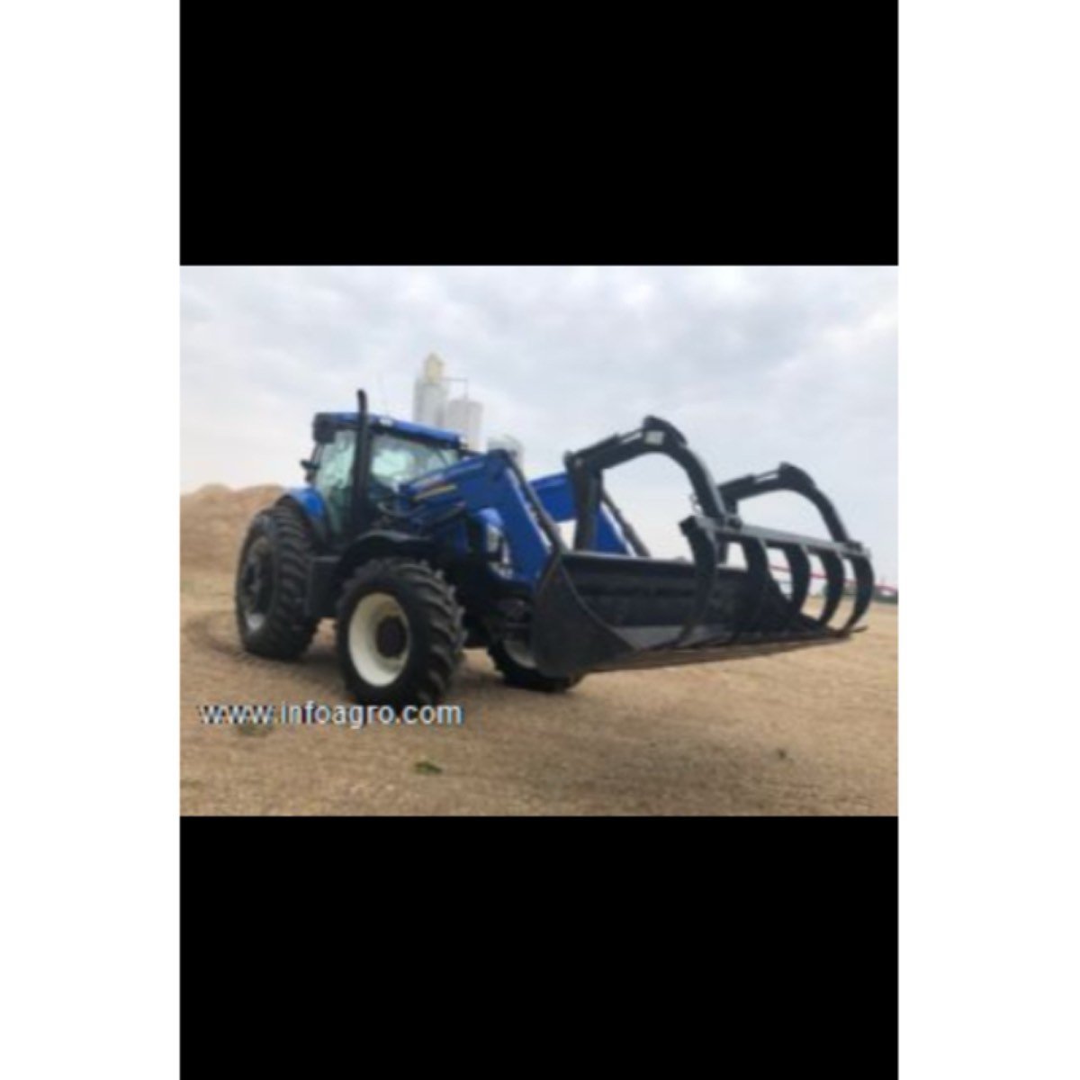 Se vende tractor t7-235 new holland mfwd 2014