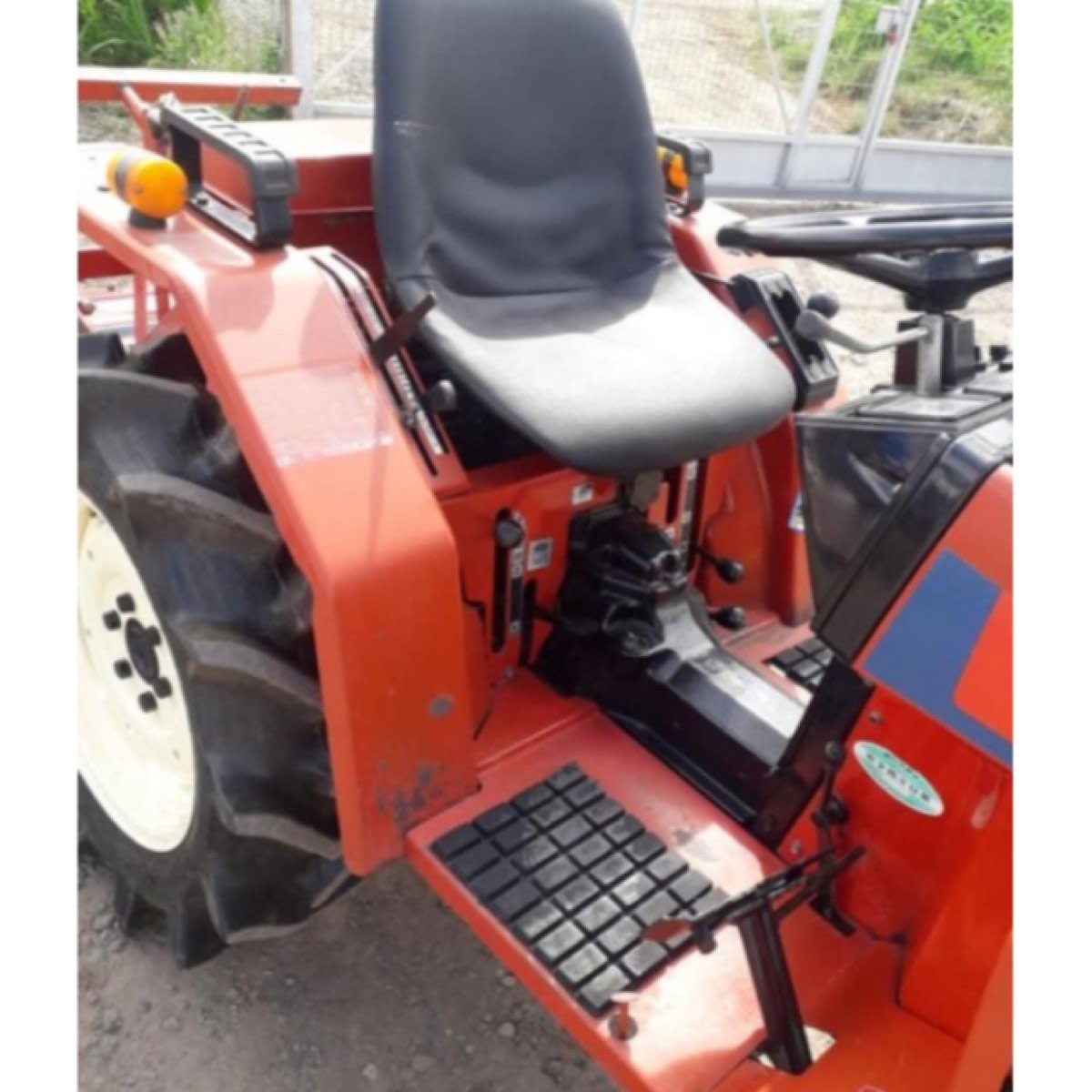MINITRACTOR YANMAR F16D