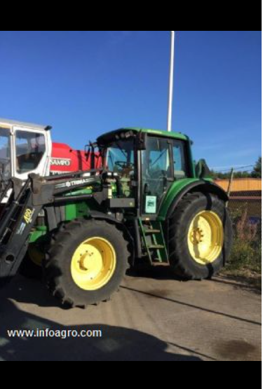 Se vende john deere 6420
