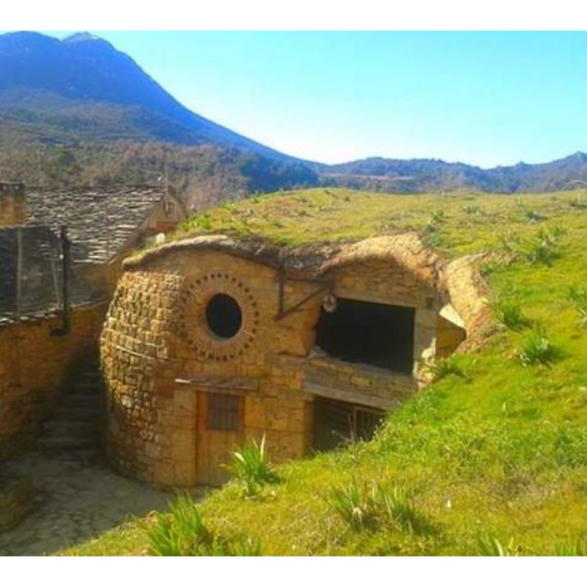 SANTA CRUZ DE LA SERÓS, A 14 KM DE JACA