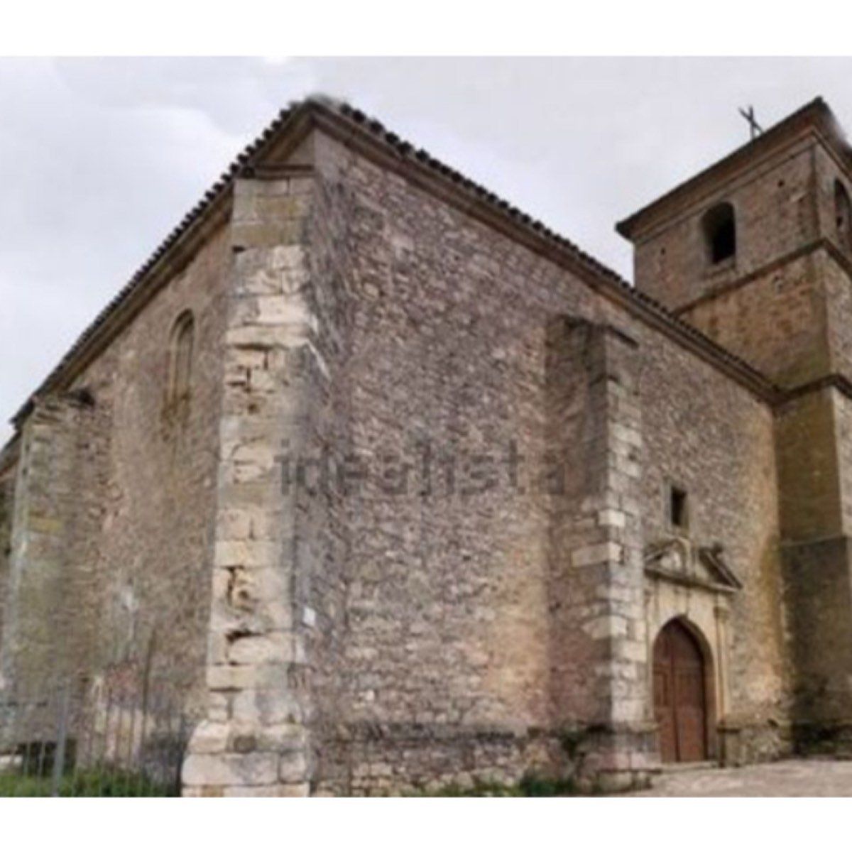 CASA EN ARBANCÓN