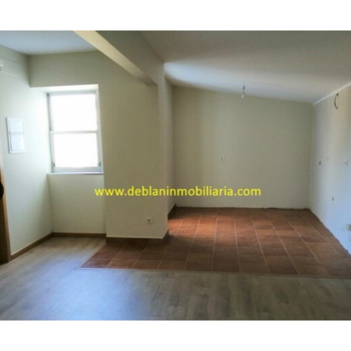 GRAN PROPIEDAD DE 403M2 C/ TERRENO 898M2