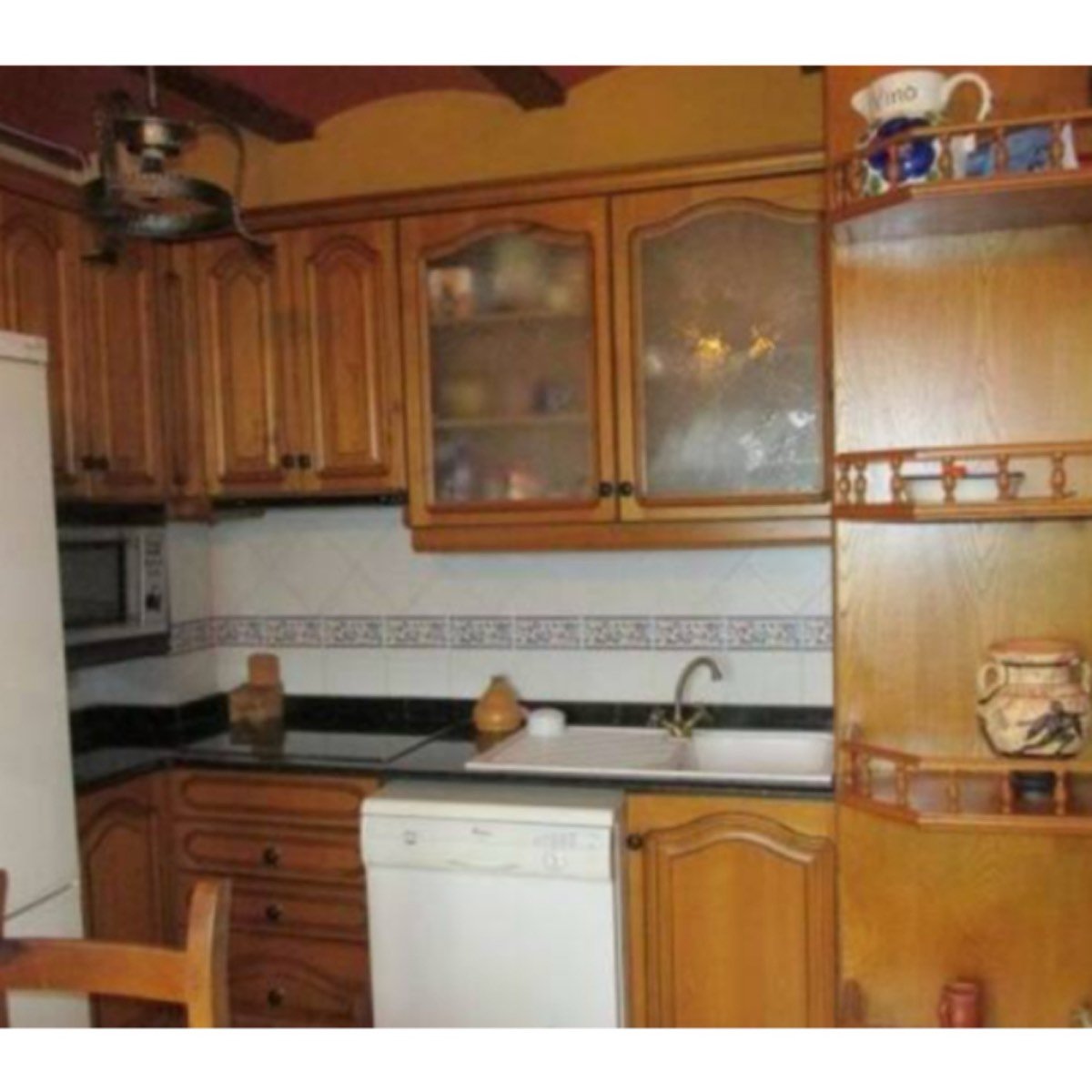 CASA EN LA POBLA DE BENIFASSÀ