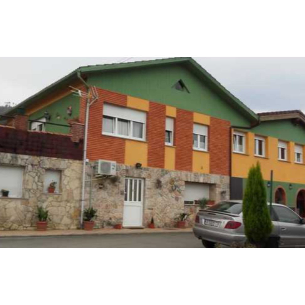 CASA MULTIFAMILIAR