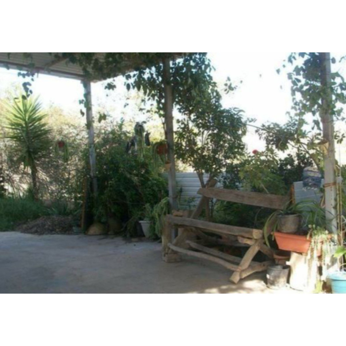 SE VENDE CASA DE CAMPO CON TERRENO