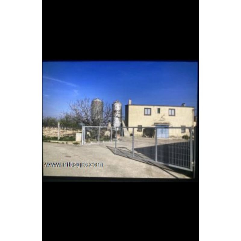 Se vende 20.000m2 granja de gallinas ponedoras
