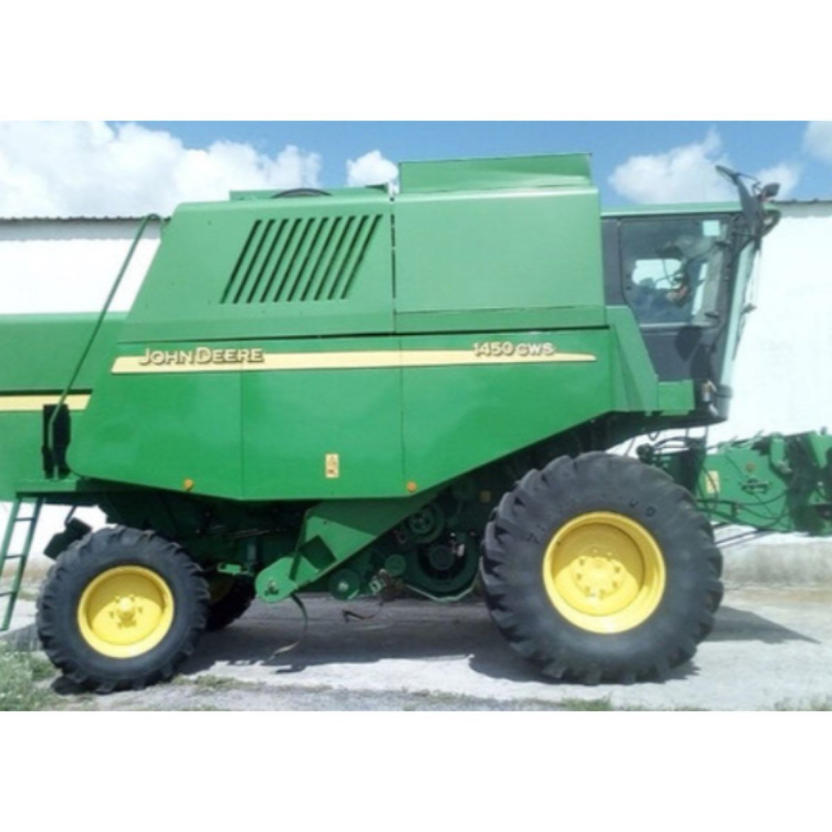 SE VENDE COSECHADORA JOHN DEREE 1450 CWS