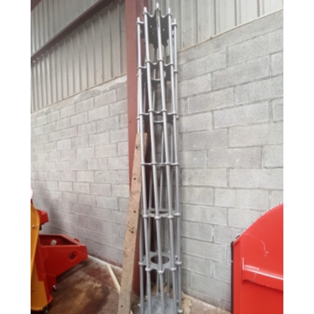 SE VENDE FRESADORA ROTAVATOR HOWARD/KONGSKILDE