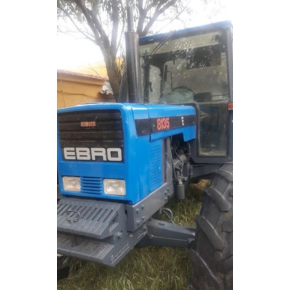 Se vende 8135 EBRO KUBOTA