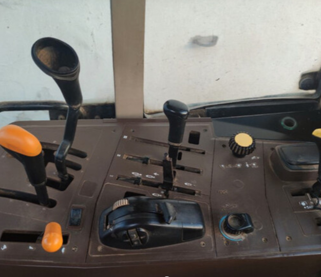 SE VENDE JOHN DEERE - 6220