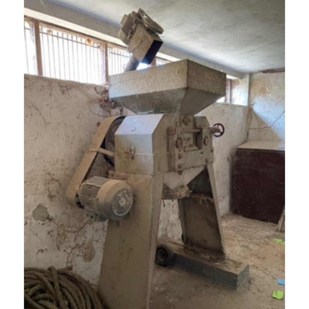 MOLINO PARA CEREALES
