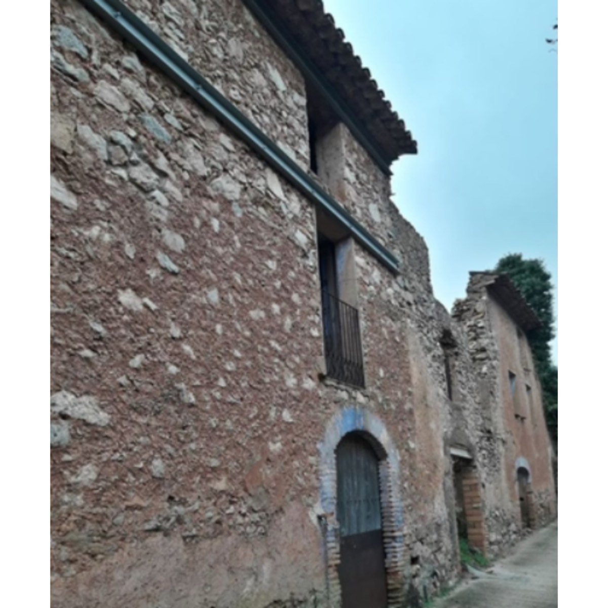 BONITA CASA EN VISEO PARA RESTAURAR