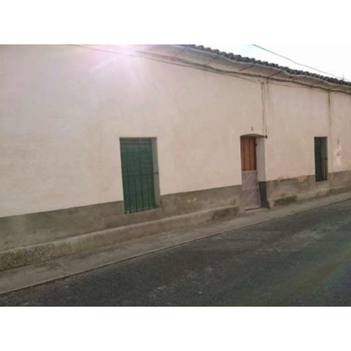 VENTA DE CASA RURAL Y DEPENDENCIAS
