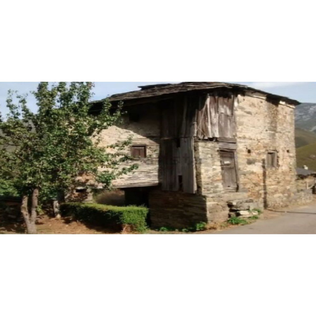 VENDO CASA TIPICA CERCA DE POLA ALLANDE