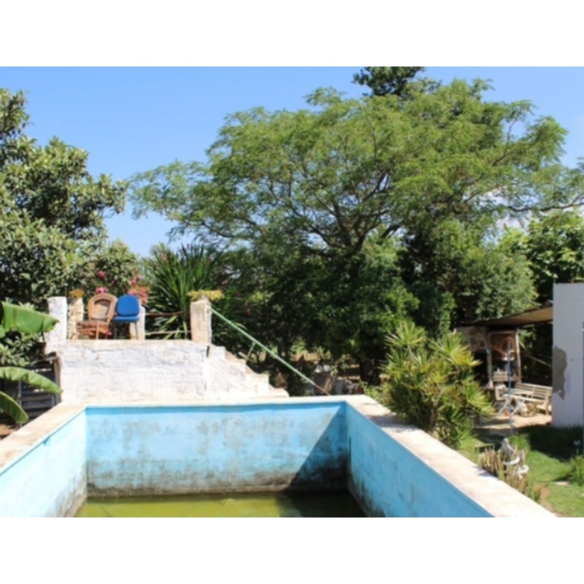 SE VENDE PARCELA 1500M CON CASA PISINA