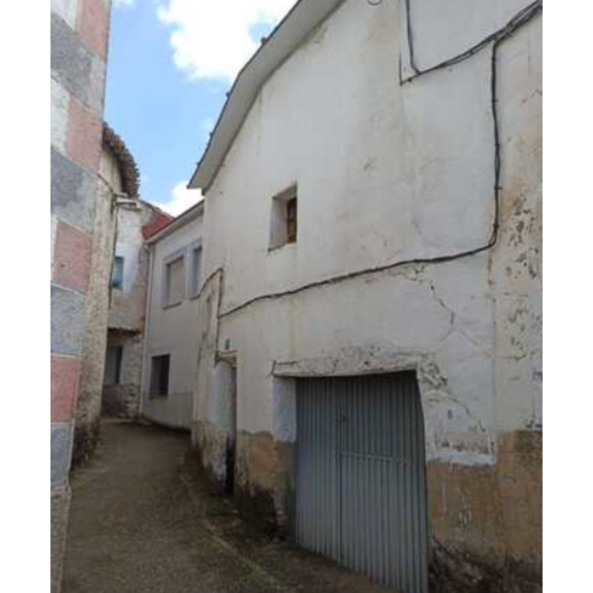 VENTA DE CASA EN CAMBRÓN(LAS HURDES)