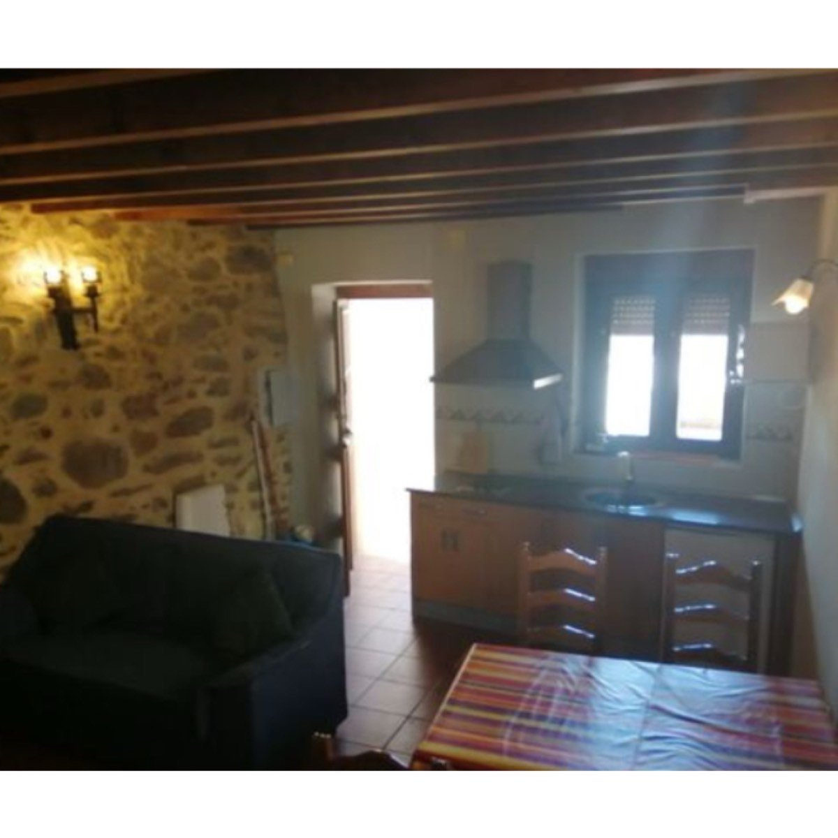 VIVIENDA RURAL EN BARRIO MURIAS - CL. MURIAS