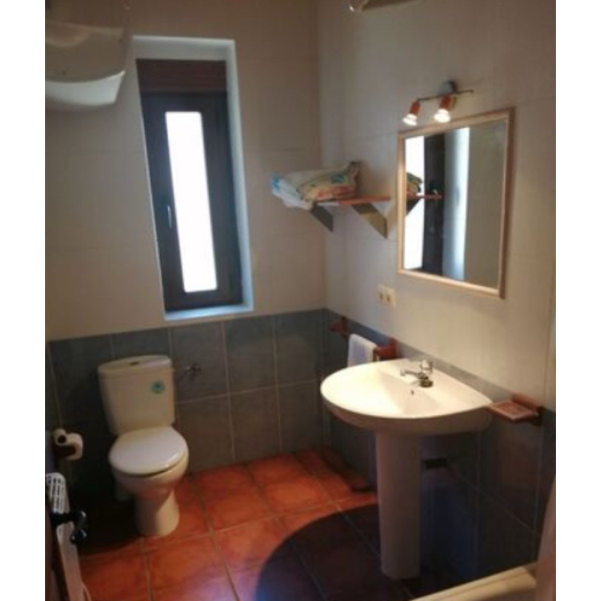 VIVIENDA RURAL EN BARRIO MURIAS - CL. MURIAS