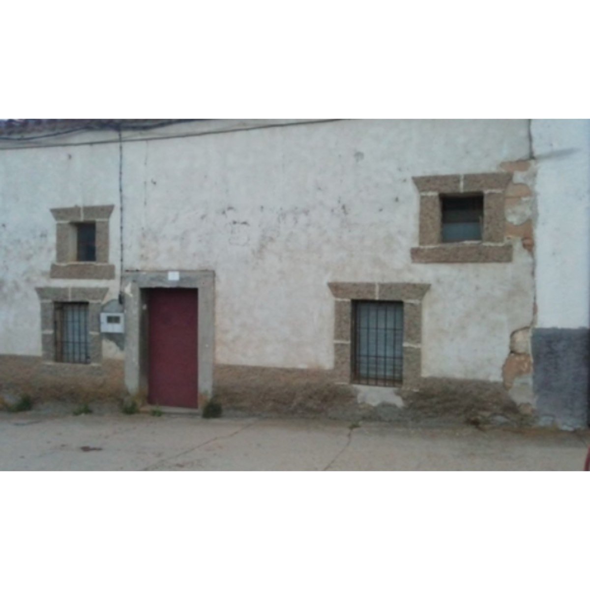 SE VENDE CASA SANTA CLARA DE AVEDILLO - EL PIÑERO