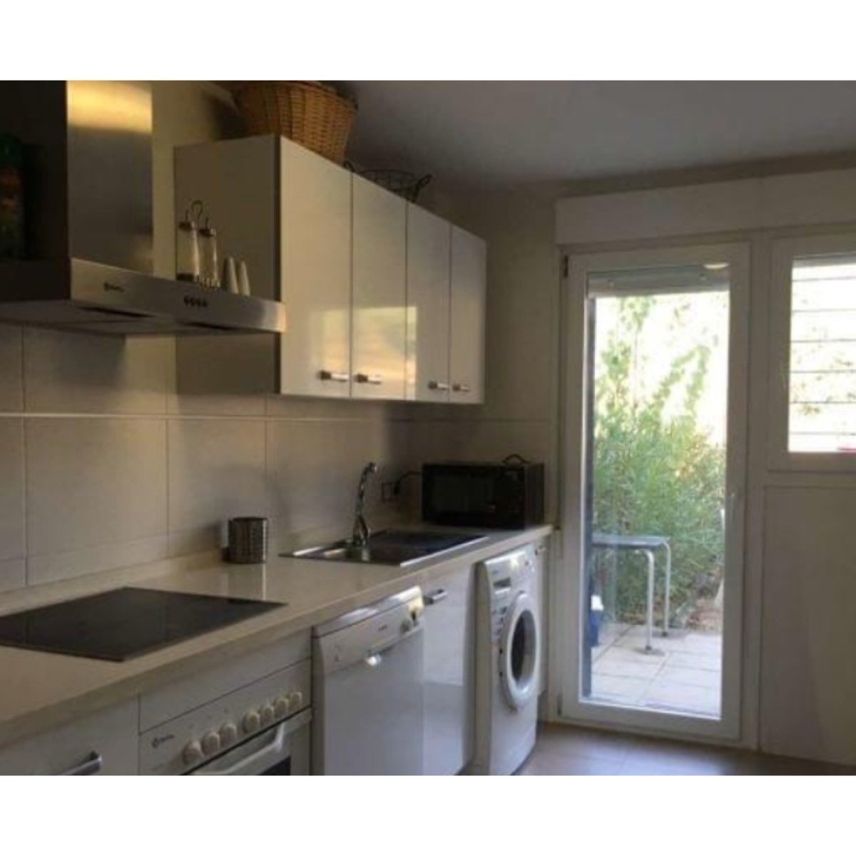 CASA EN VENTA EN SAN NICOLAS TOMILLO 23