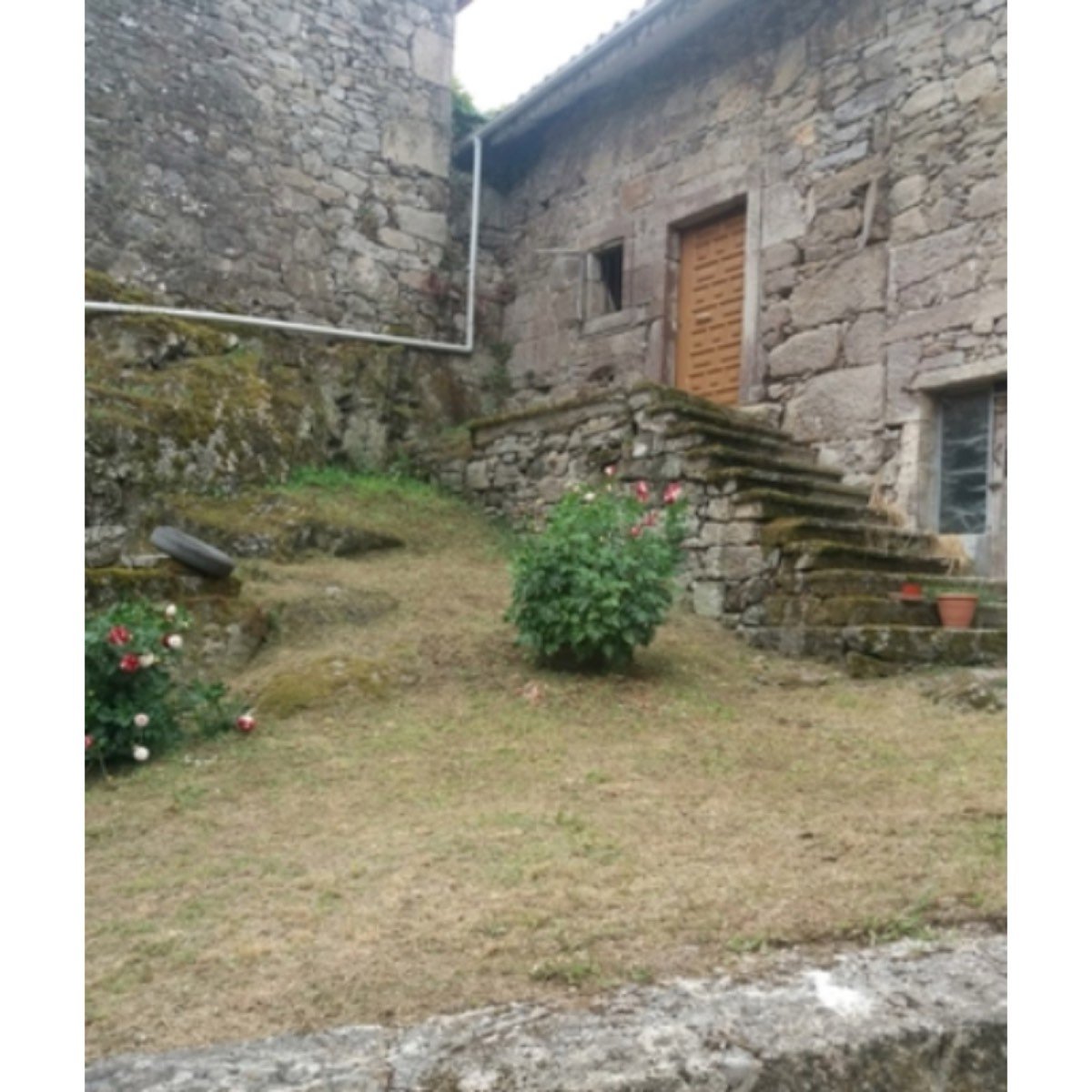 SE VENDE CASA DE ALDEA