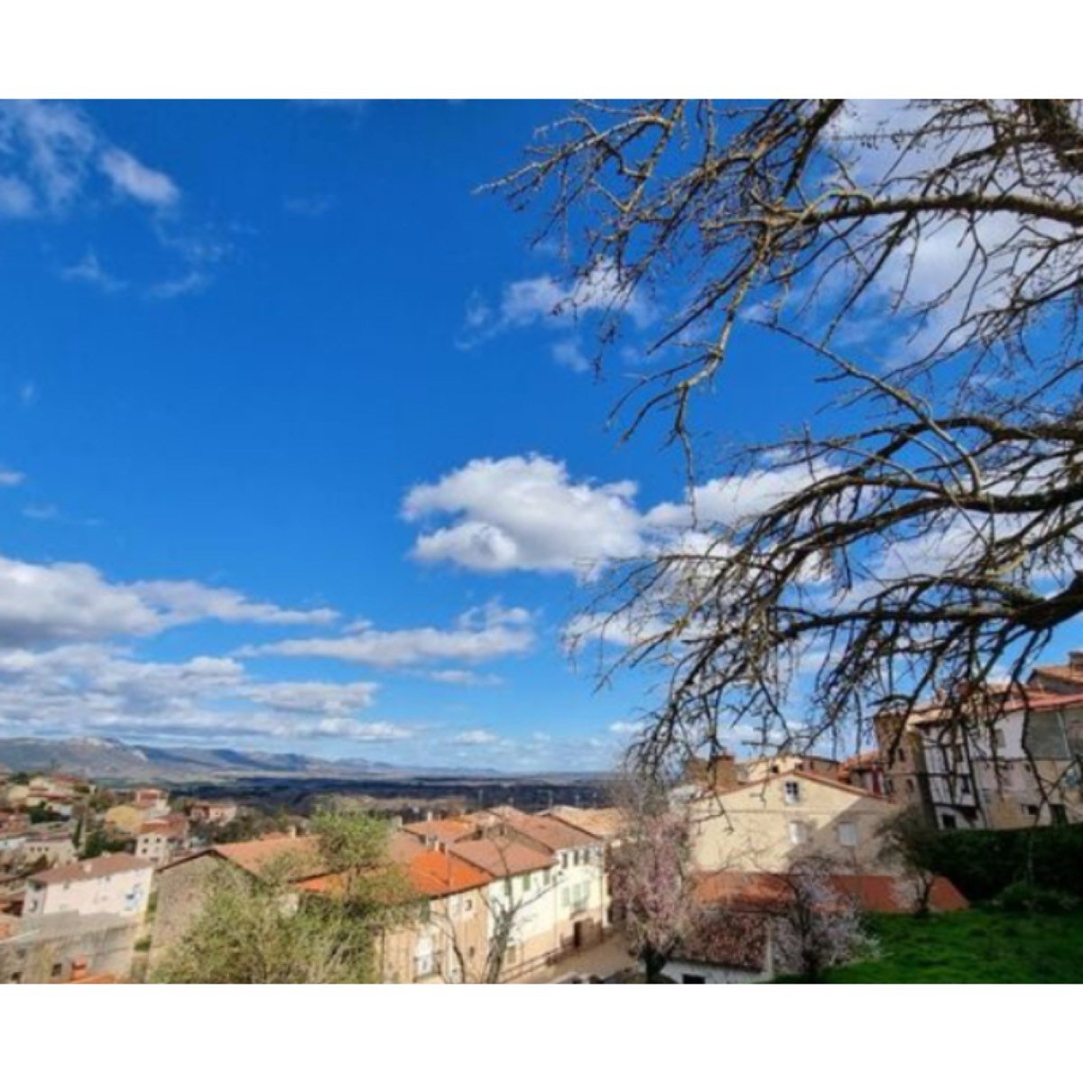 VIVIENDA A LA VENTA CASA EN POZA DE LA SAL-BURGOS