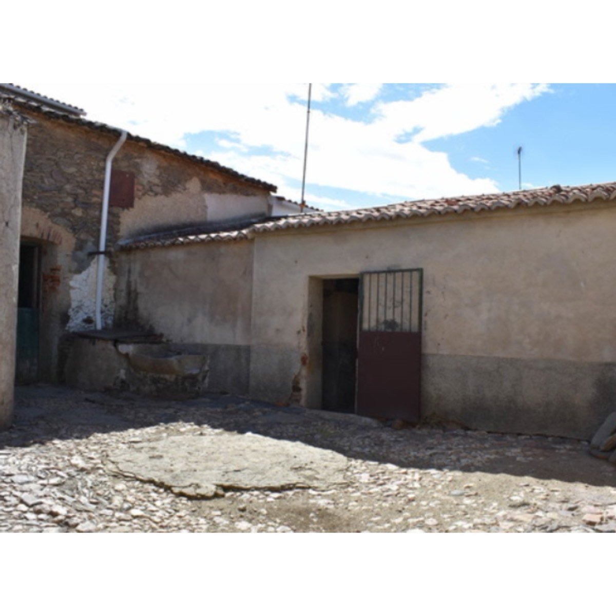 A LA VENTA CASA EN SALORINO - SANTA ANA 4
