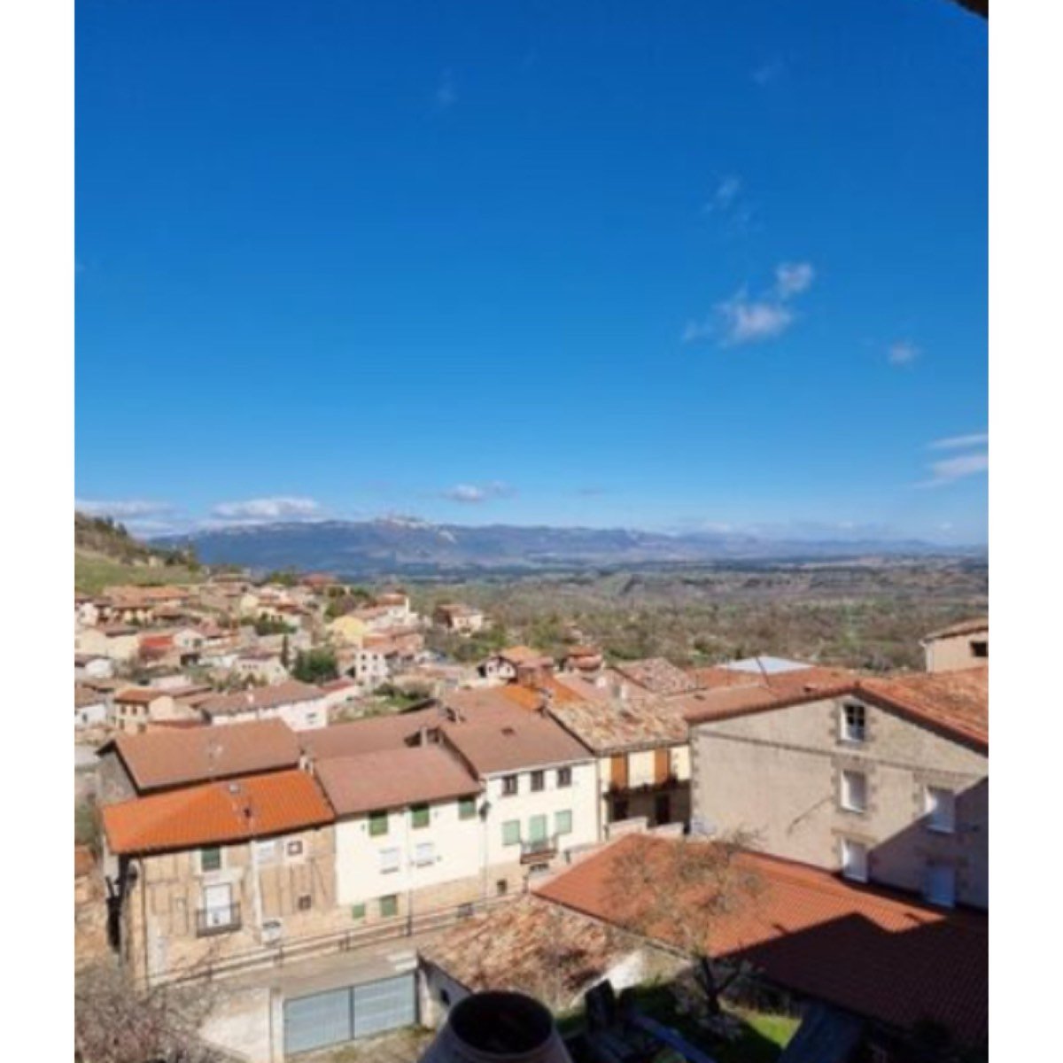 VIVIENDA A LA VENTA CASA EN POZA DE LA SAL-BURGOS