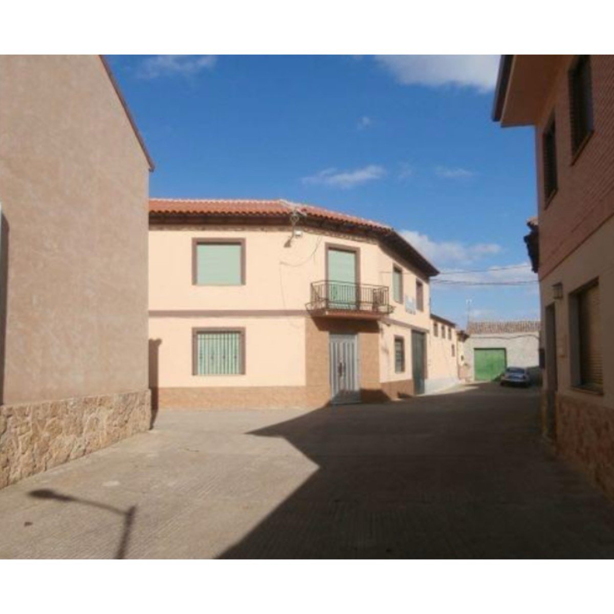 SE VENDE CASA DE PUEBLO PECULIAR- DISTINTA-ZAMORA