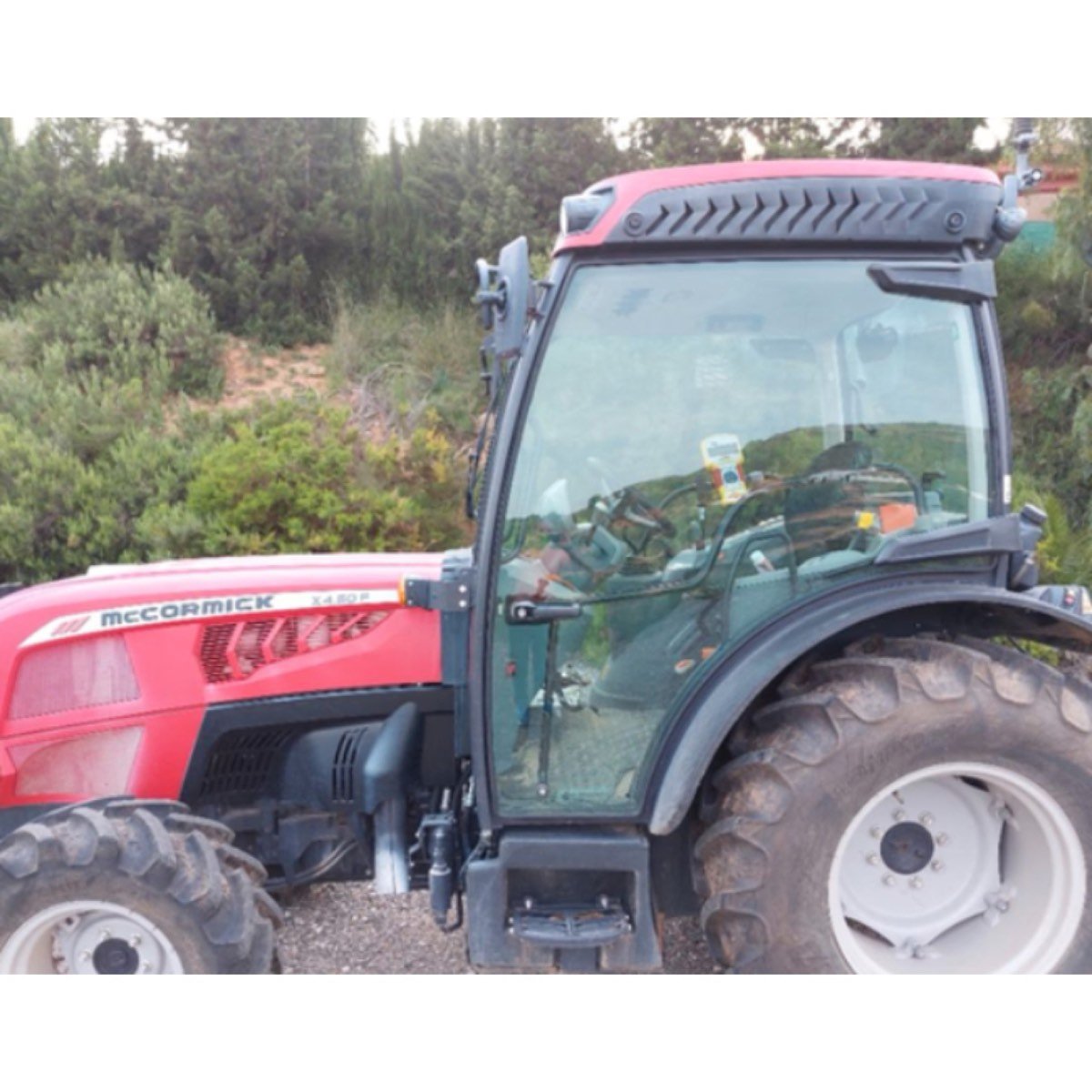 VENDO TRACTOR MCCORMYK - X4.50F