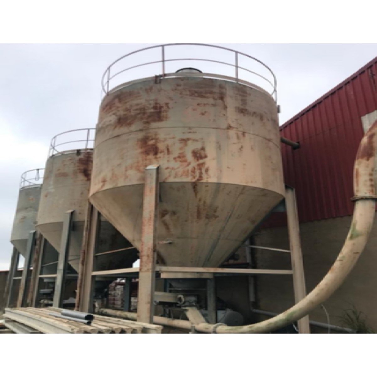 SILOS DE 50M3 Y 30000KG A LA VENTA