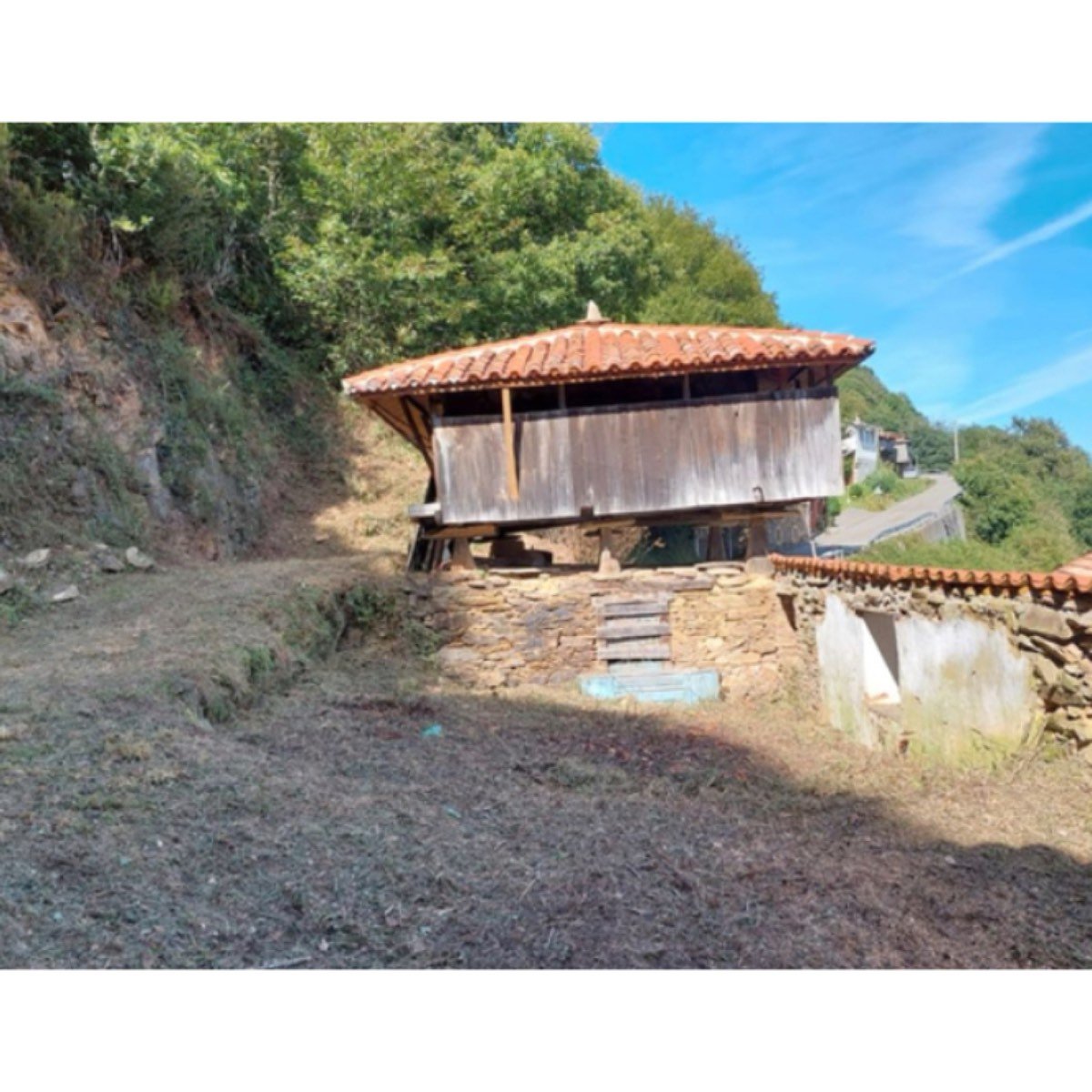 SE VENDE CASA EN TINEO