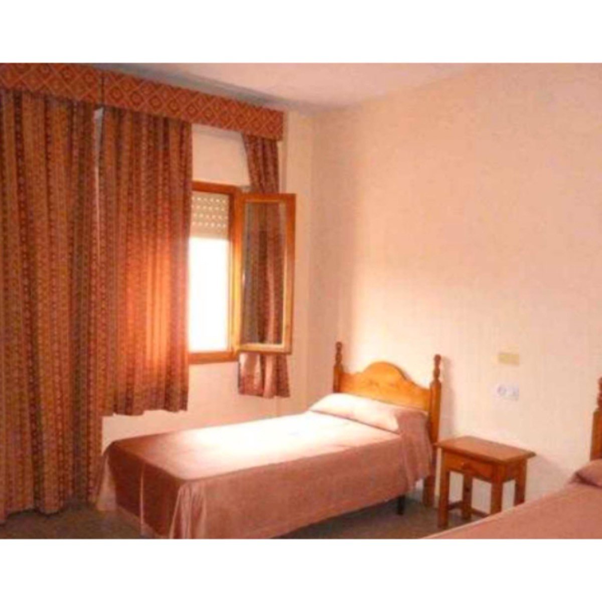 SE VENDE HOTEL RURAL EN HORNOS