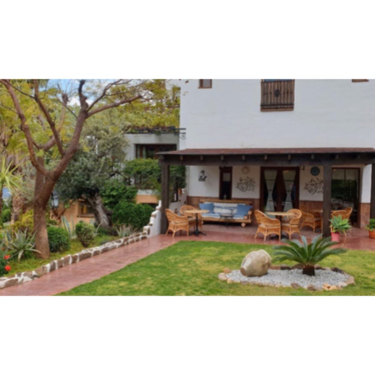 EXQUISITO HOTEL RURAL A LA VENTA