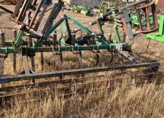 SE VENDE CULTIVADOR CHISEL