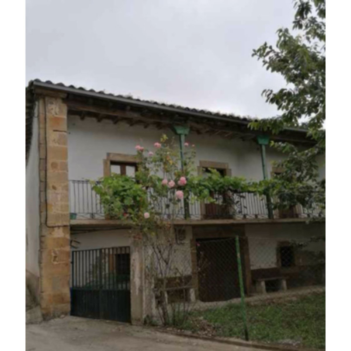 A LA VENTA VIVIENDA RURAL EN BARRIO QUITANILLA