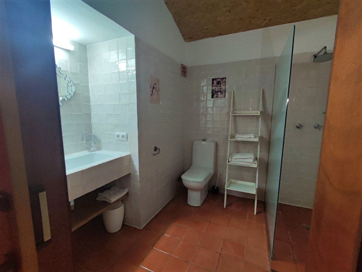 baño habitación SAKURA