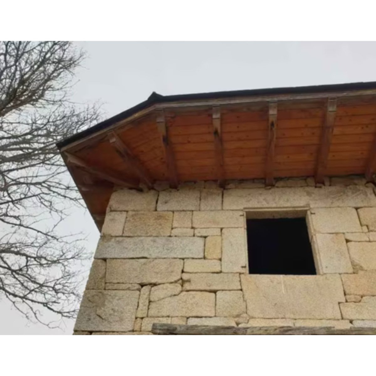 CASA EN VENTA EN SANABRIA