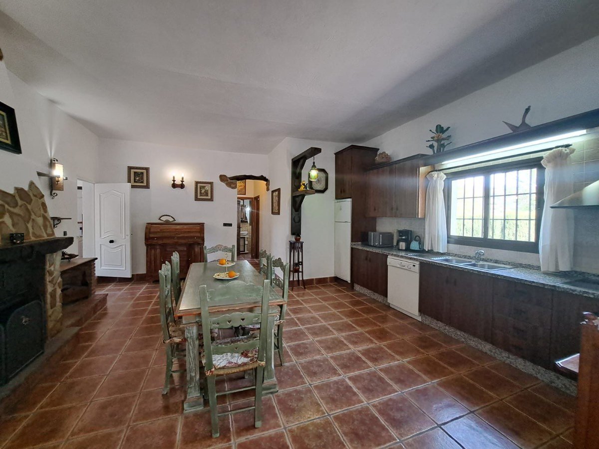 WhatsApp Image 2023-03-31 at 10.05.50